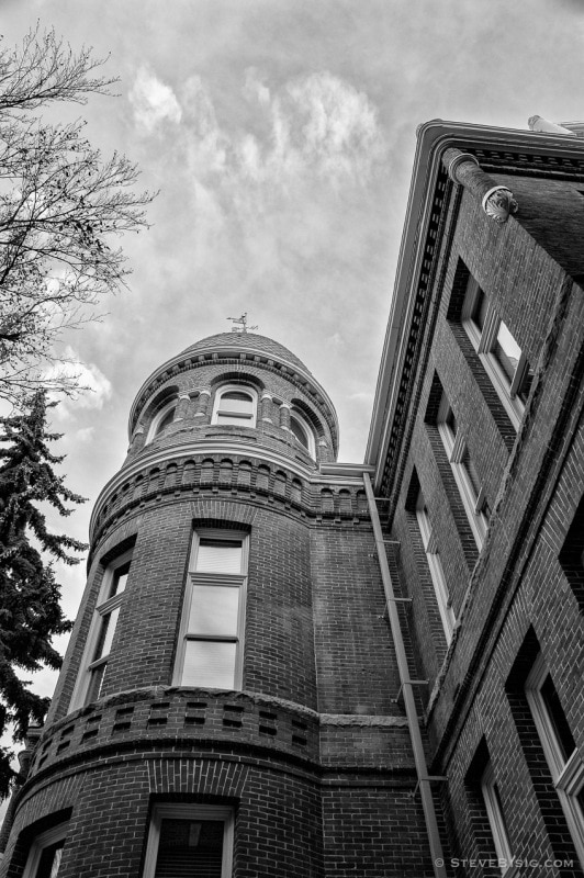 A black and white photograph of Barge Hall at Central Washington University in Ellensburg, Washington.